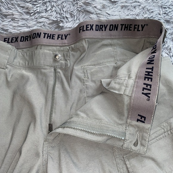 3 Duluth Trading Co. Mens 42x32 Flex Dry On The Fly Pants Work Outdoors - Picture 11 of 13